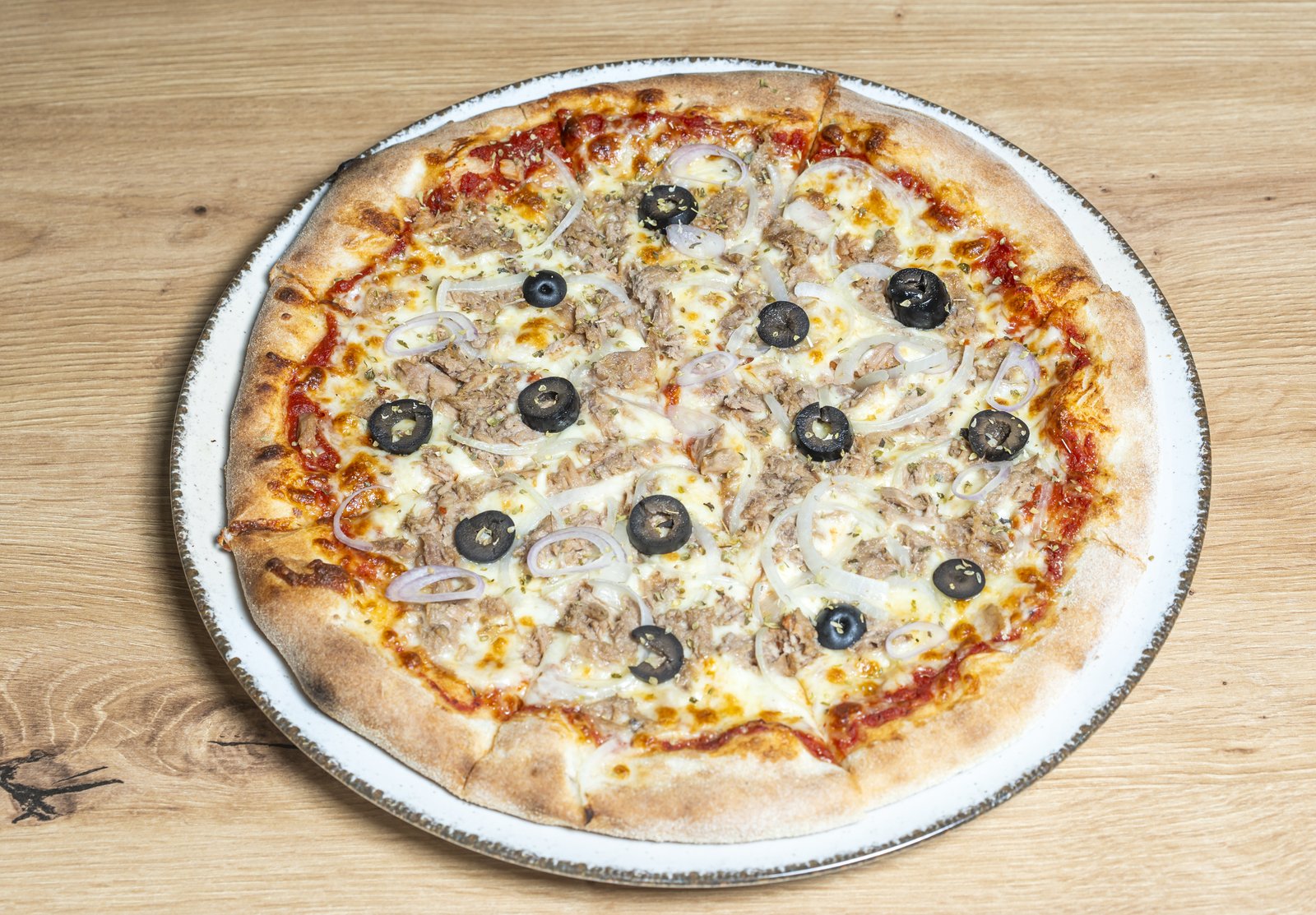 Pizza Atún y Cebolla en Nayam